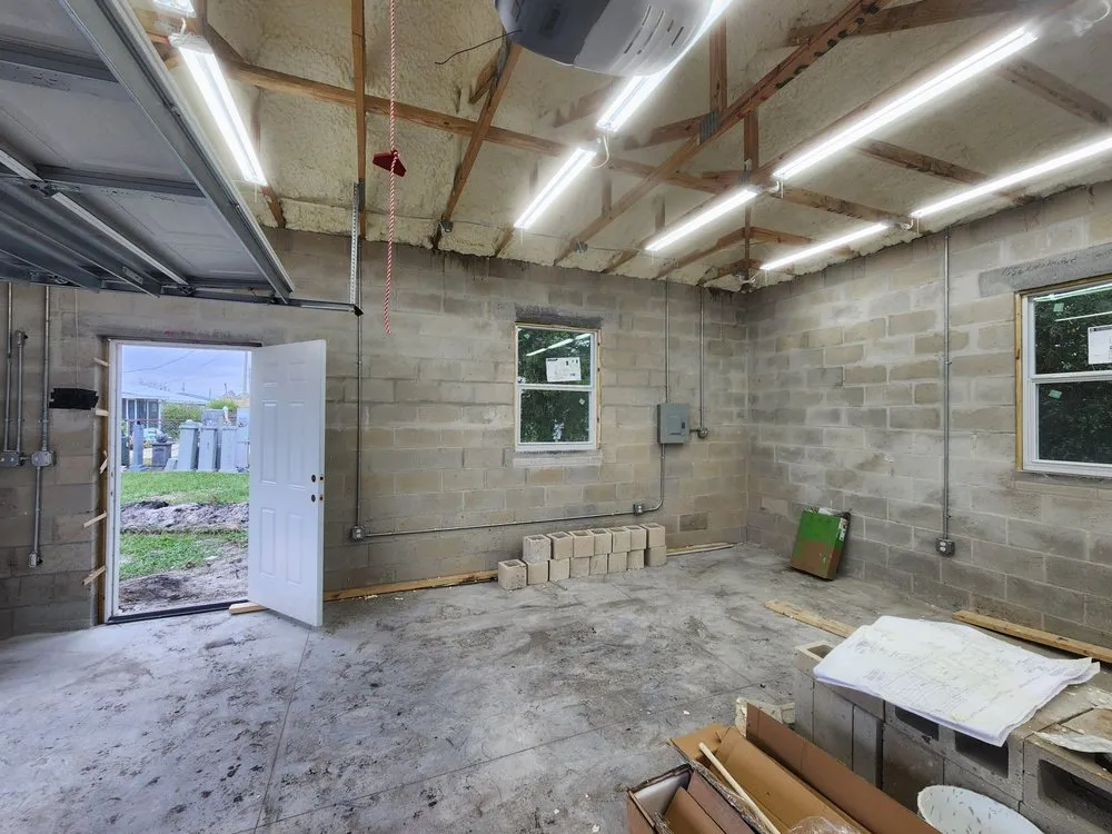 Slide of Leaf Electric