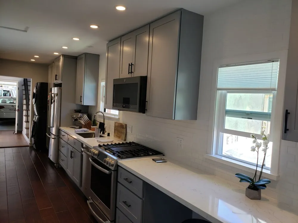 Slide of Leaf Electrical