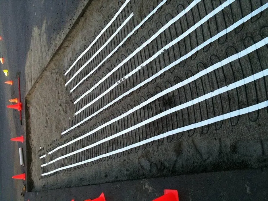 Certified electrical service for homes in lighting installation,  by 