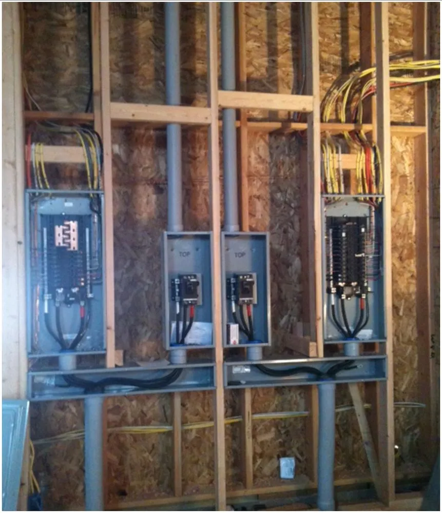 Professional circuit breaker repair service in ,  - Leavenworth Electric & Excavation