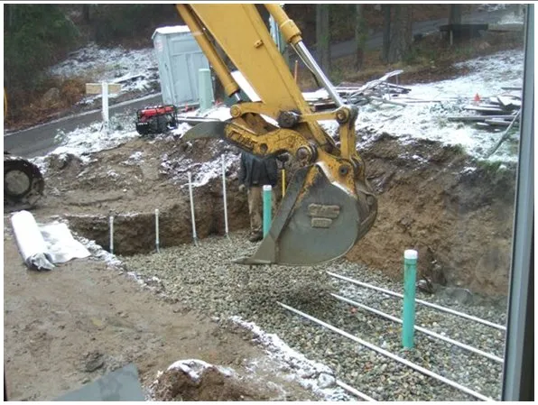 Emergency electrician providing outlet and switch repair in , 