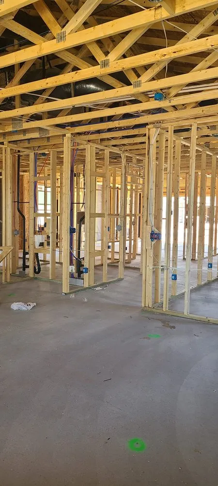 Licensed outlet and switch repair experts serving Luke Air Force Base, AZ - LED Electric