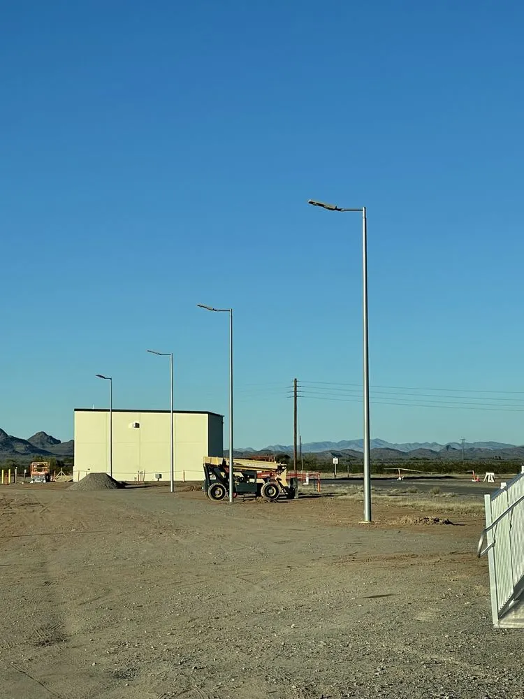 Expert outlet and switch repair experts serving Luke Air Force Base, AZ - LED Electric