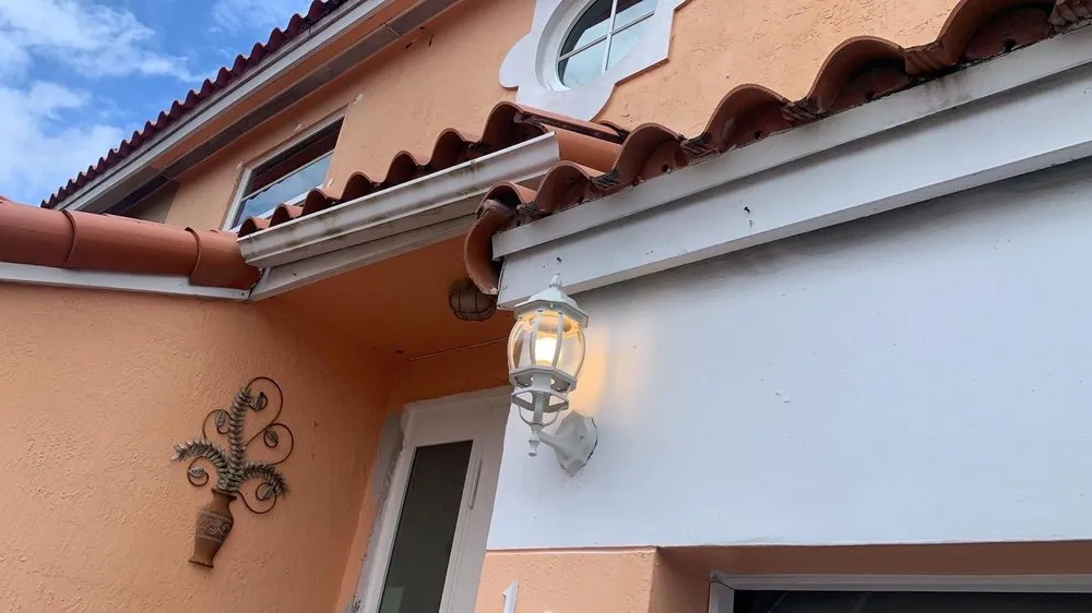 Slide of Lediar Electric Solutions