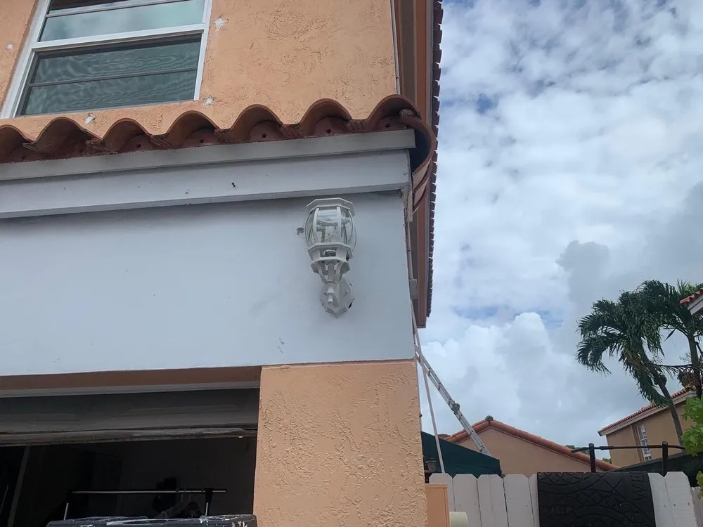 Slide of Lediar Electric Solutions