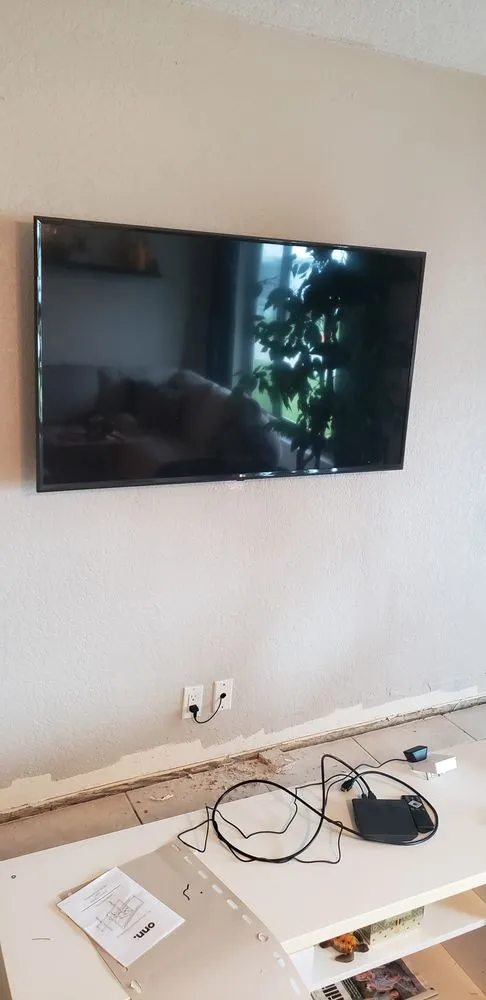 Slide of Lee Can Fixit