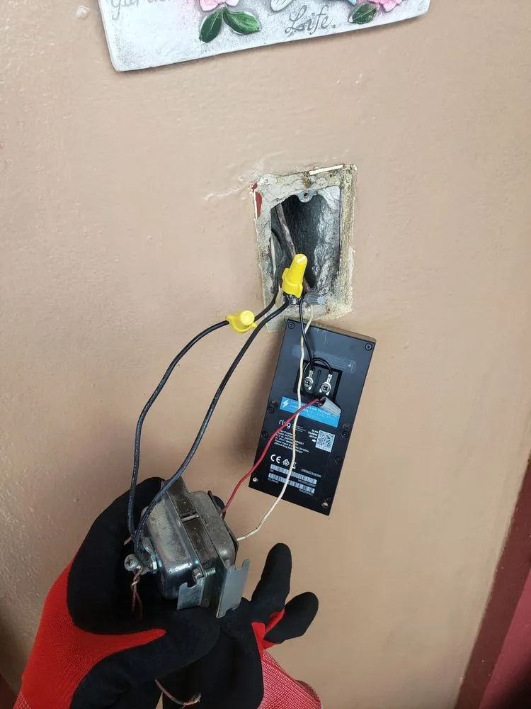 Slide of Lee Can Fixit