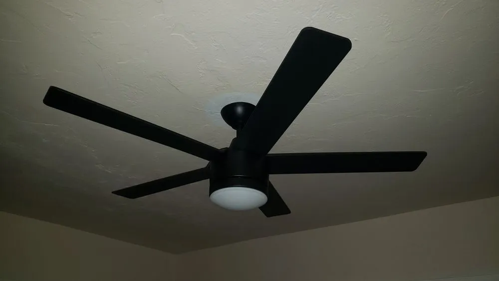 Slide of Lee Can Fixit