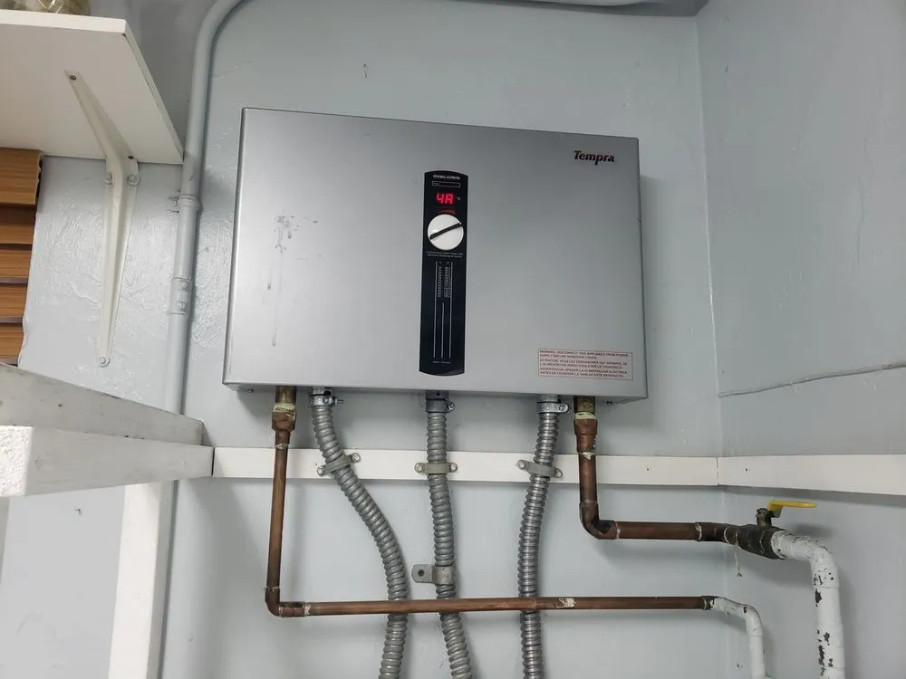 Slide of Lee Can Fixit