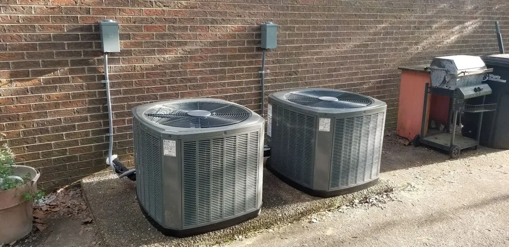 Slide of Lee Company