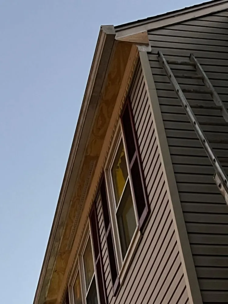 Slide of Lee Contracting