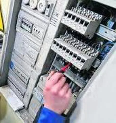 Slide of Lee Electric Corp