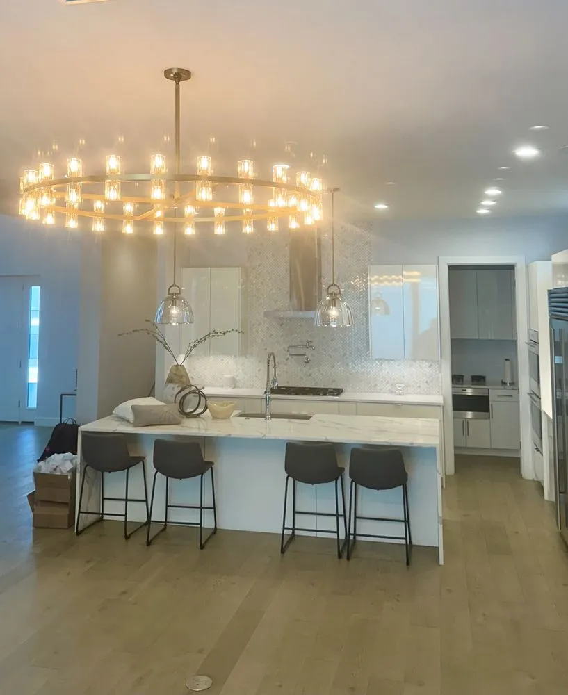 Slide of LEE Electric