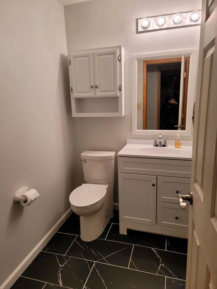 Slide of Lee Home Improvement