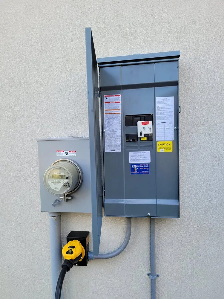 Slide of Lee Services