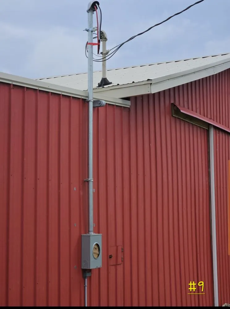 Slide of LeeLynn Electrical Services