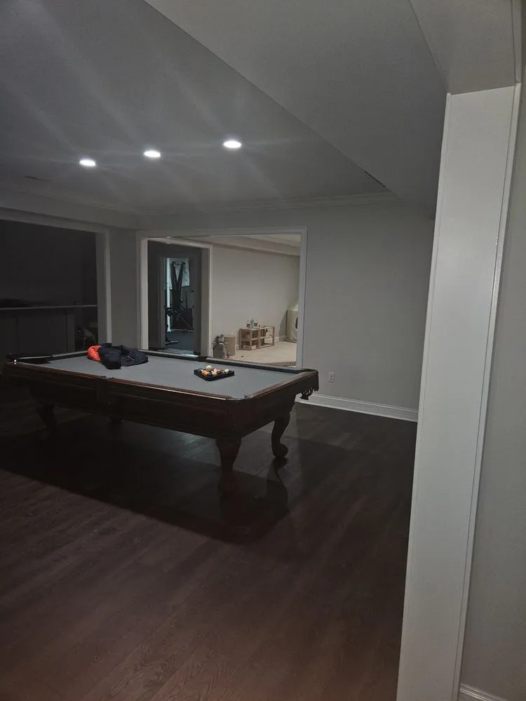 Slide of LeeLynn Electrical Services