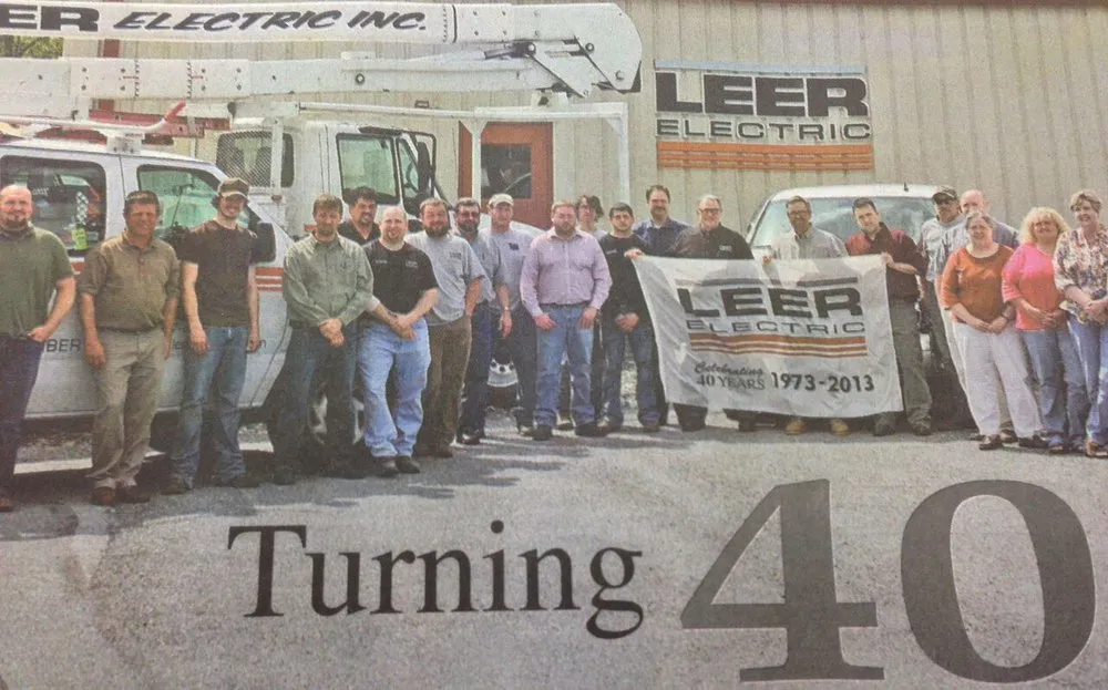 Slide of Leer Electric