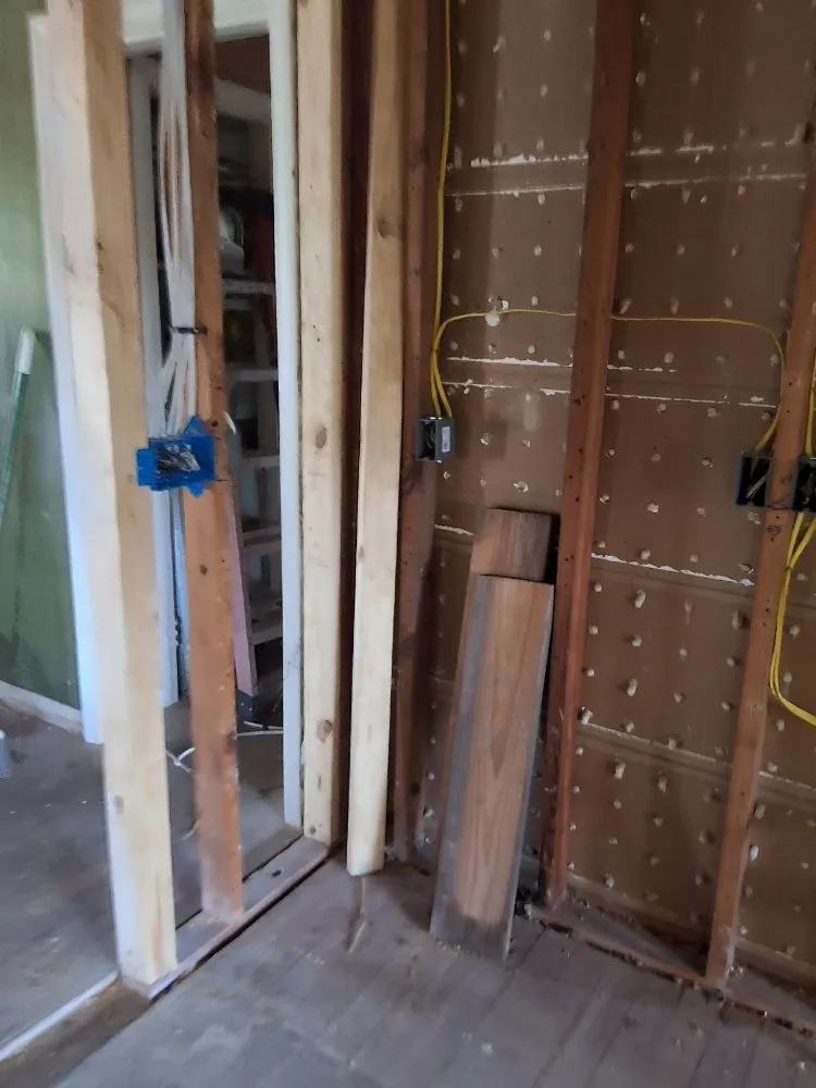 Slide of Lees Lighting