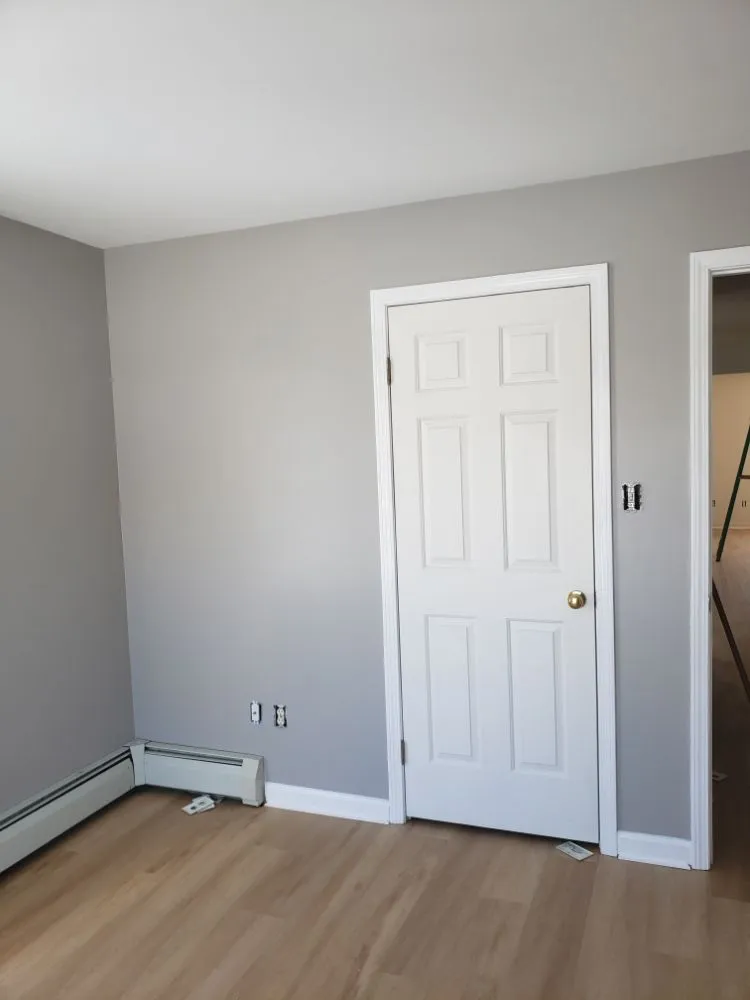 Slide of Lefty's Handyman Service