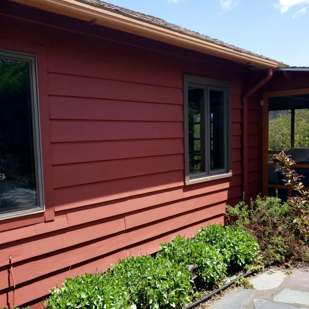 Slide of Lefty's Handyman Service