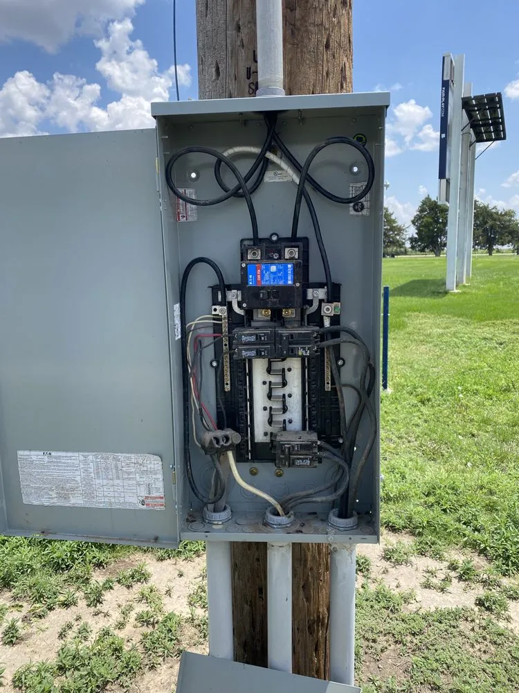 Reliable circuit breaker repair service in Kanorado, KS - Legacy Electric
