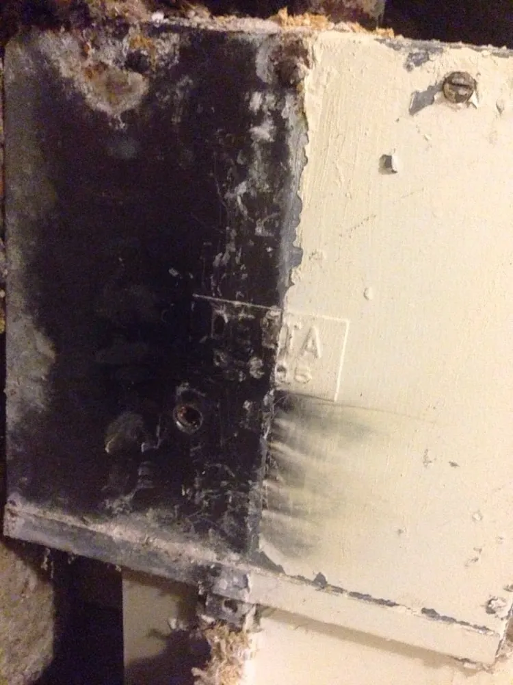 Licensed electrical service for homes in outlet and switch repair,  by 