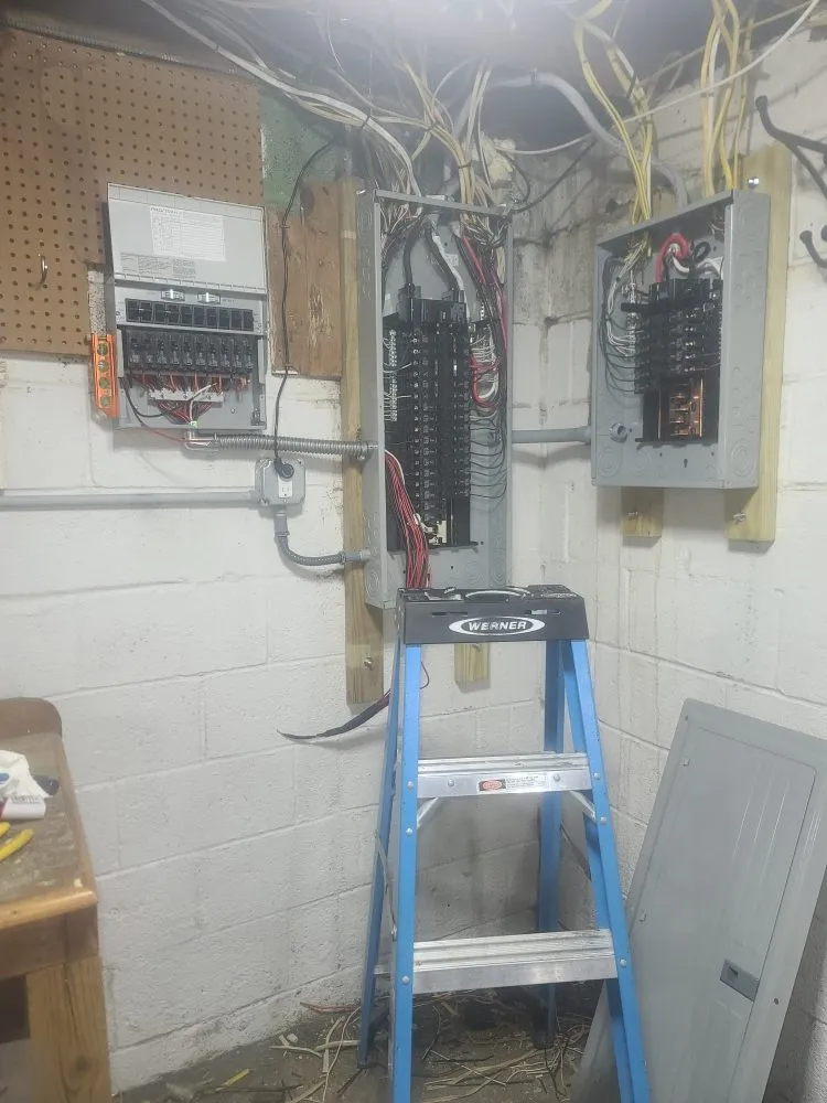 Emergency electrical service for homes in lighting installation,  by 