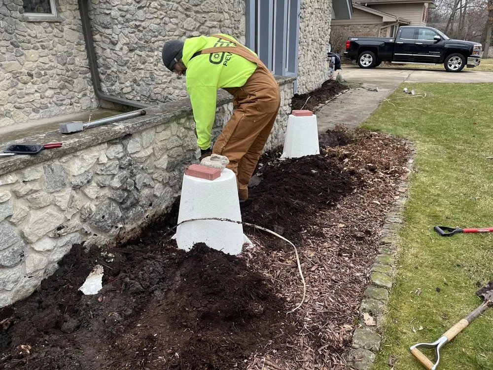 Emergency electrical service for homes in circuit breaker repair,  by 