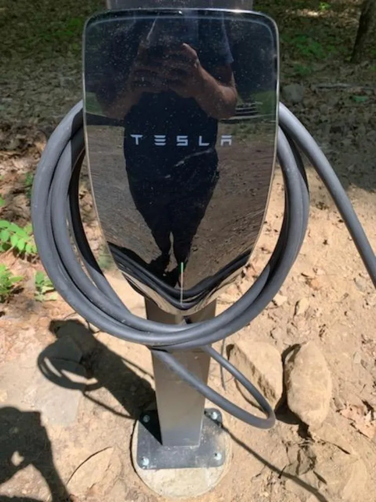 Slide of Lehland Electric