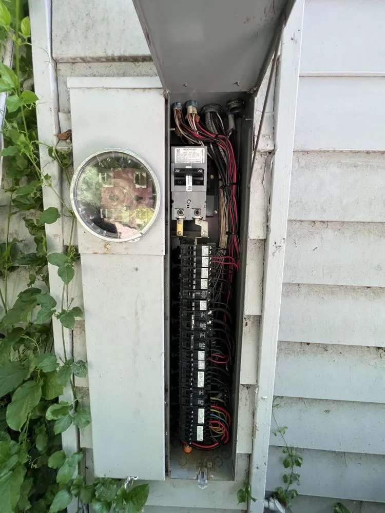 Slide of LEI Electrical Contractors