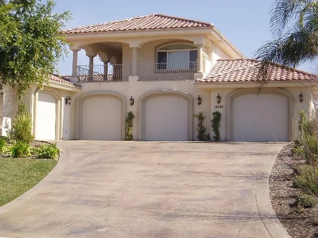 Slide of Leigh Construction