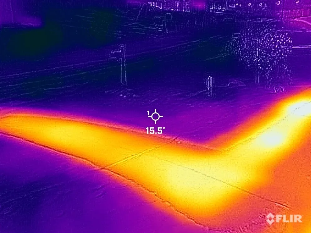 Licensed electrician providing electrical repair in ,