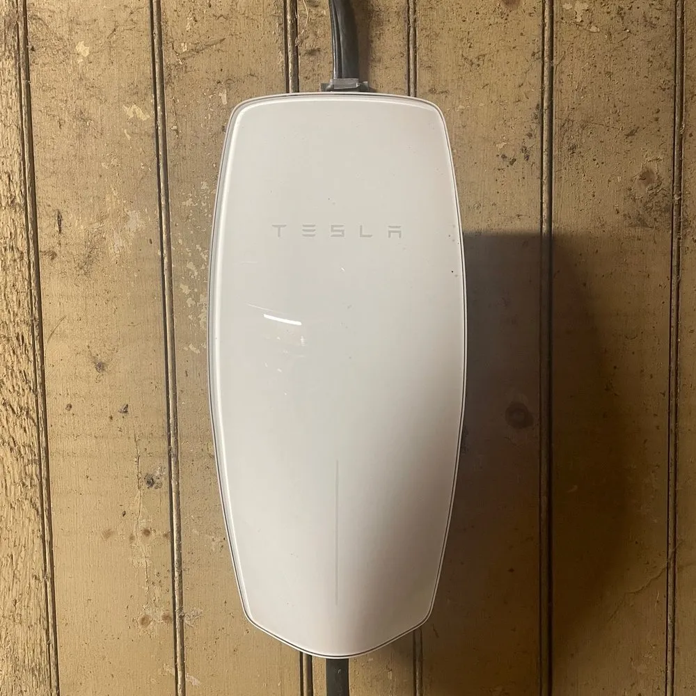 Slide of Lembo Electric