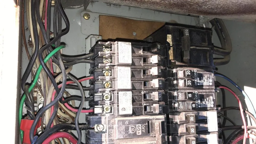 Slide of Lemus Electrician