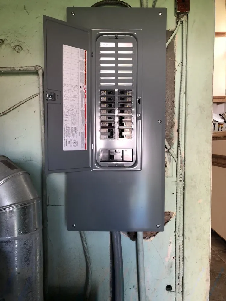 Licensed electrical repair in Tidewater Chesapeake, VA by Lenny's Electric
