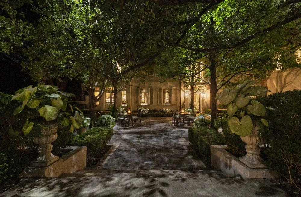 Slide of Lentz Landscape Lighting