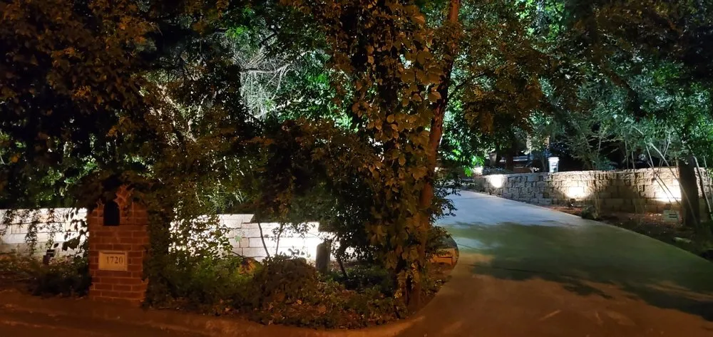 Slide of Lentz Landscape Lighting