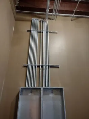 Lenzen Electric Logo