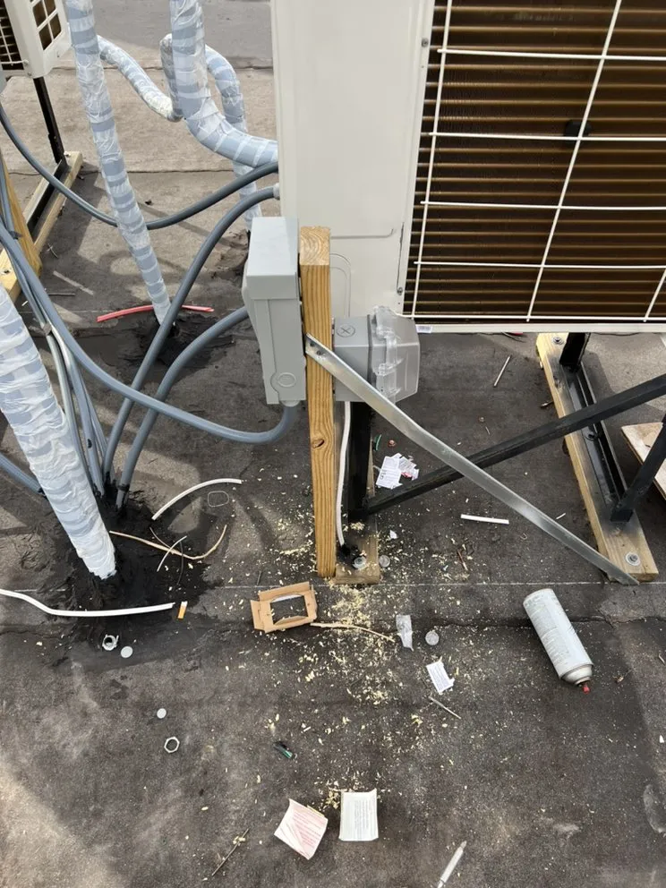 Emergency electrical repair in ???, NY by Leo