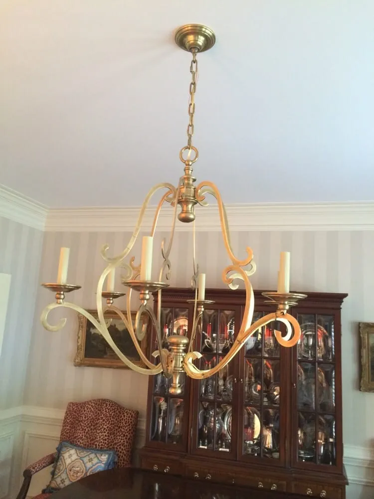 Slide of Leo Electric