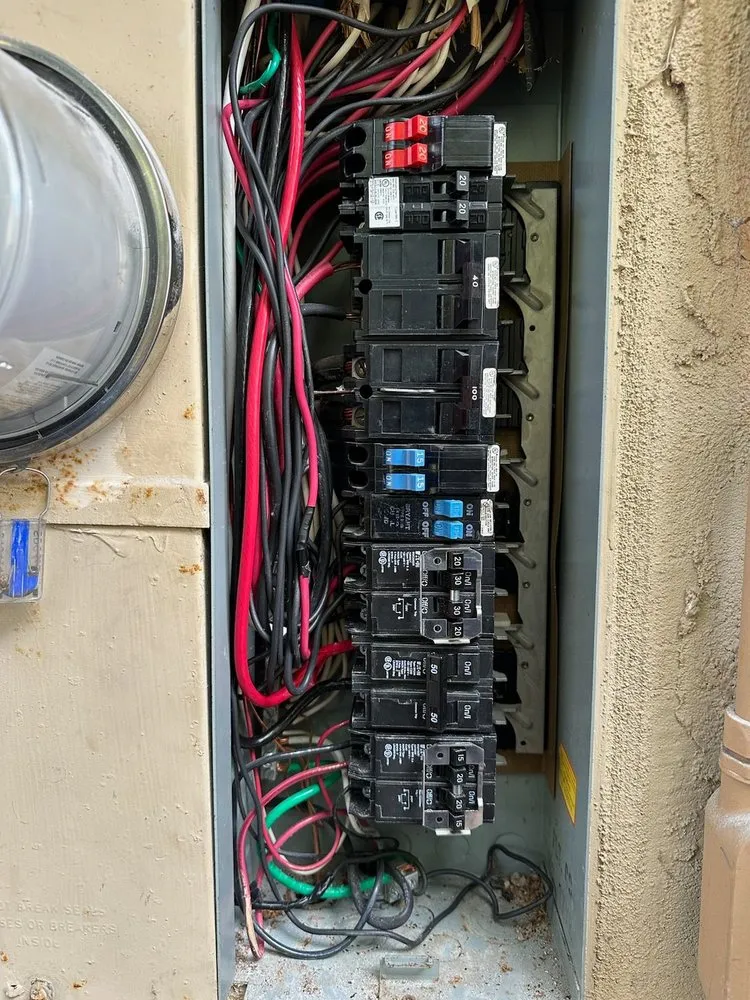 Slide of LEO Electrical