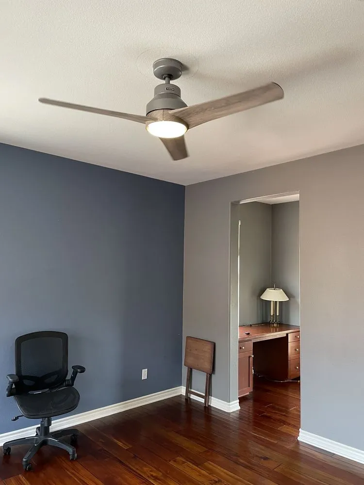 Slide of LEO Electrical