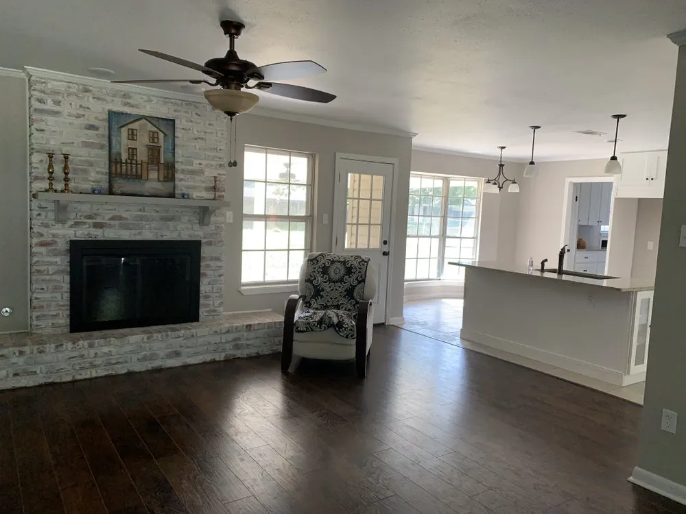 Licensed outlet and switch repair experts serving , - Leon Angel Constructors