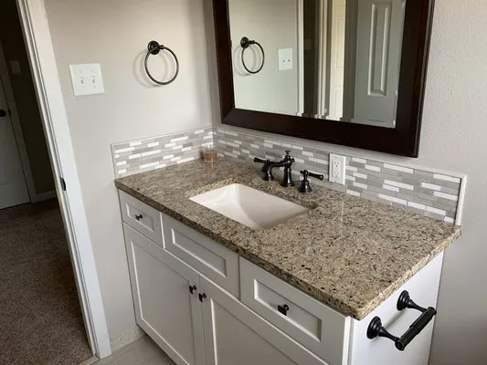 Leon Angel Constructors