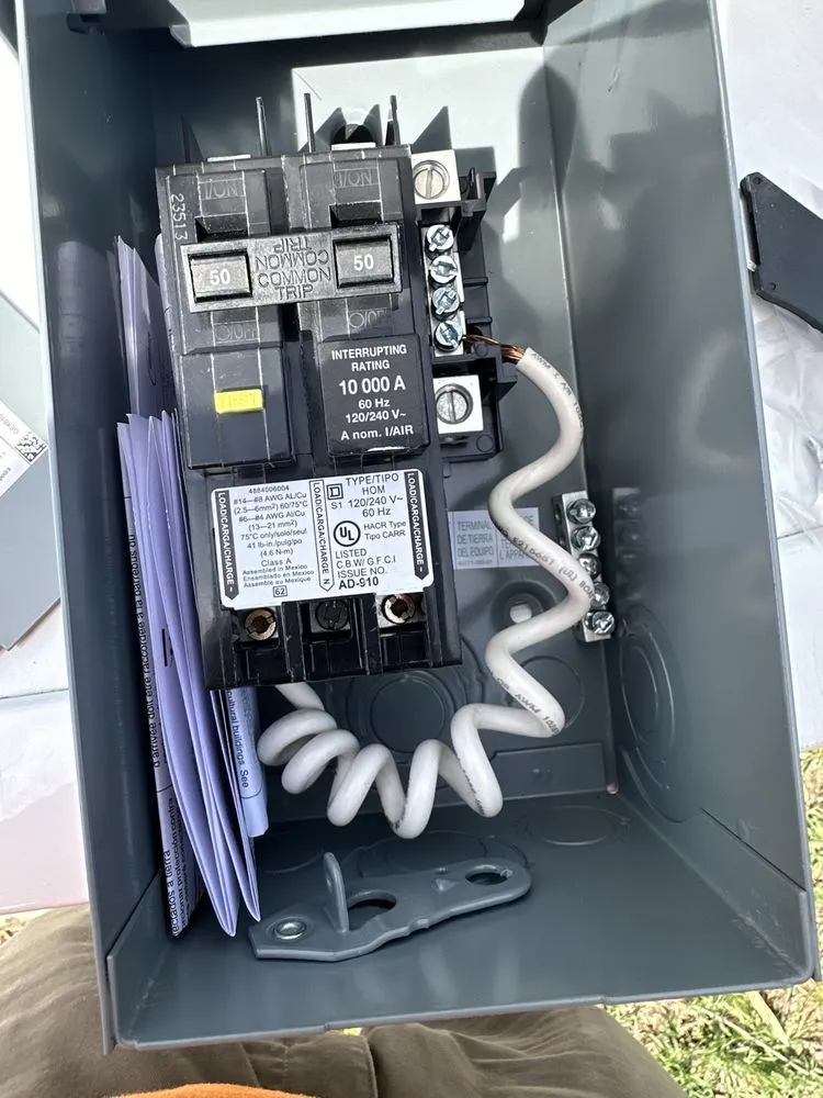 Slide of Leon Elctric