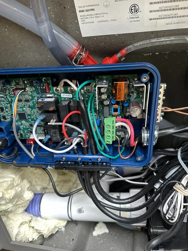 Slide of Leon Elctric