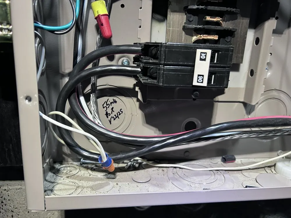 Slide of Leon Electrical Services