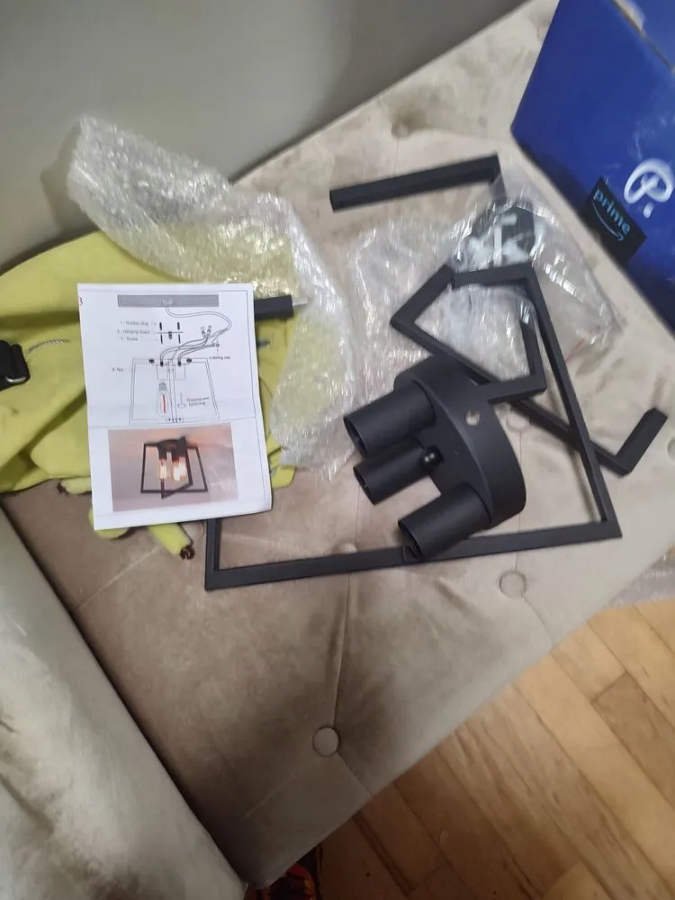 Slide of Leon Handyman