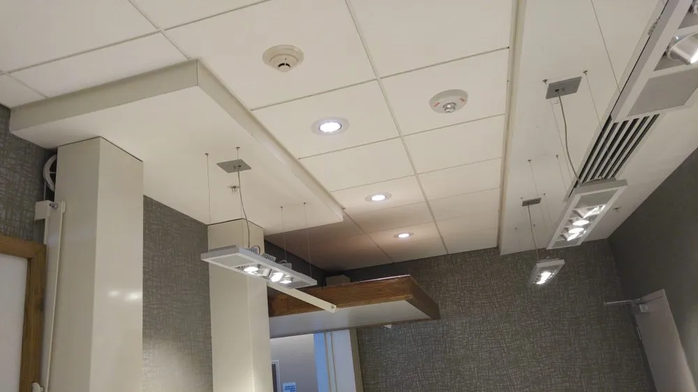 Slide of Leon Quality Electric